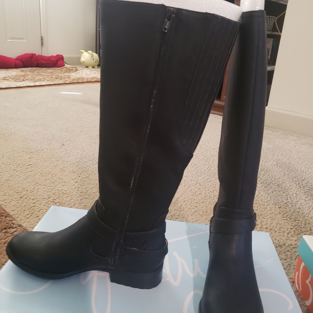Leather boots